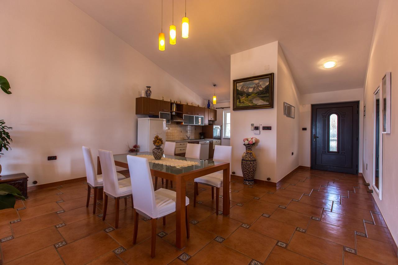 Guest House Casa Mia - Rooms & Apartments Rovinj Exterior photo